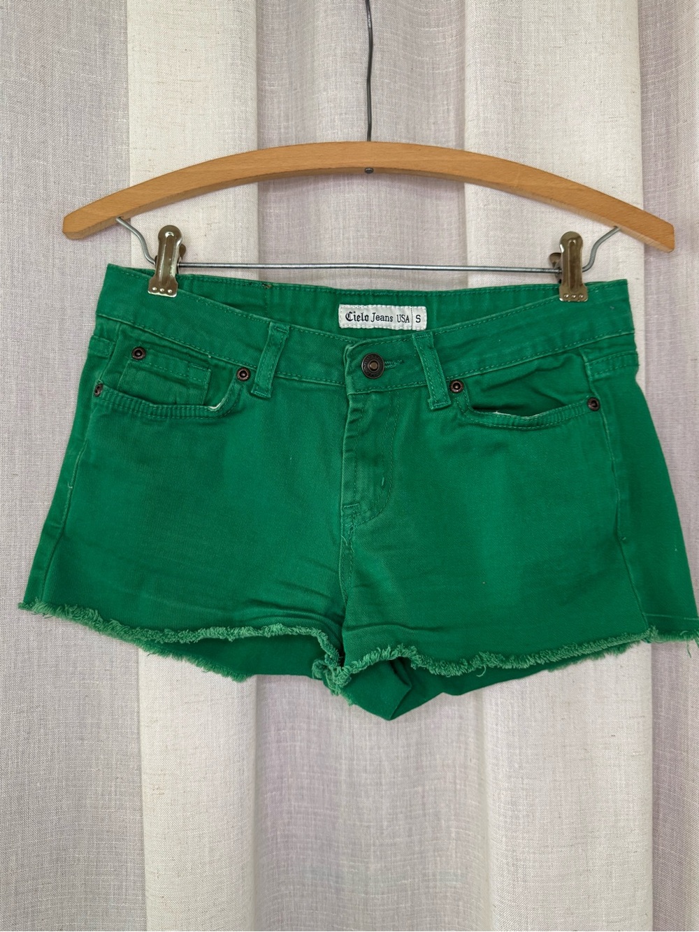 Y2K Low Rise Kelly Green Raw Hem Jean Shorts Size Small